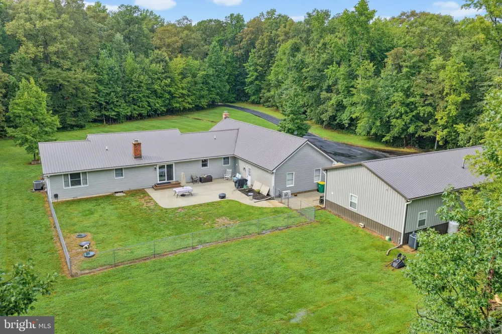 185 CLARK FARM ROAD Smyrna, DE 19977