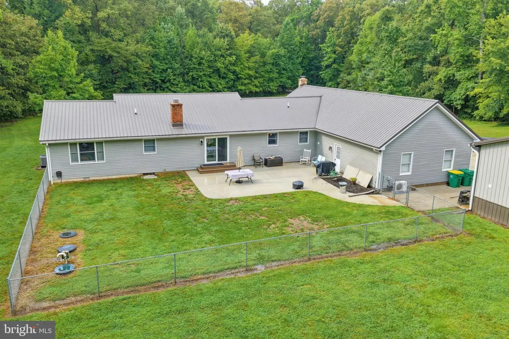 185 CLARK FARM ROAD Smyrna, DE 19977