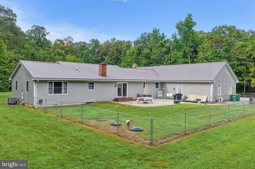 185 CLARK FARM ROAD Smyrna, DE 19977