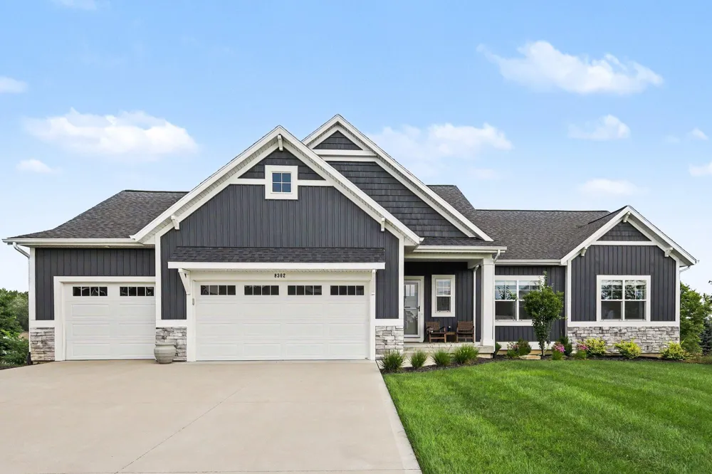 8302 Bauerridge Avenue Jenison, MI 49428