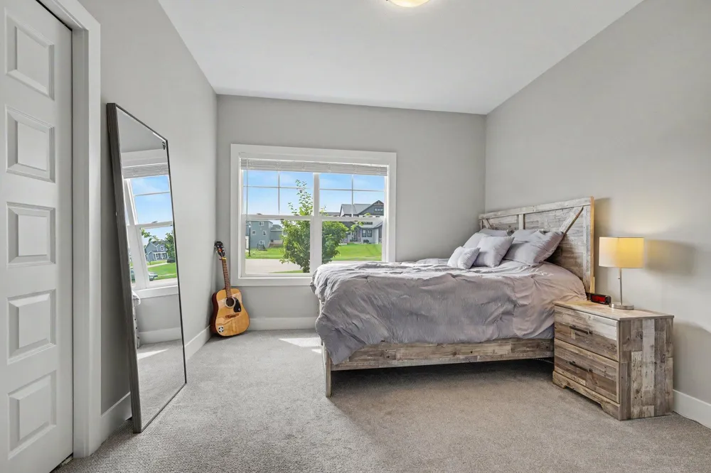 8302 Bauerridge Avenue Jenison, MI 49428