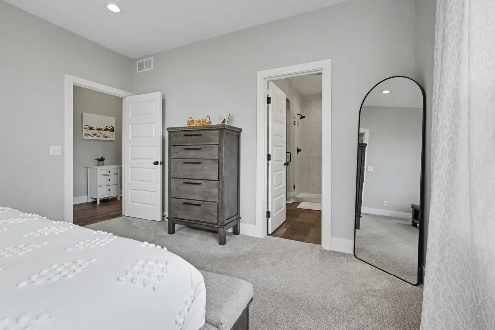 8302 Bauerridge Avenue Jenison, MI 49428