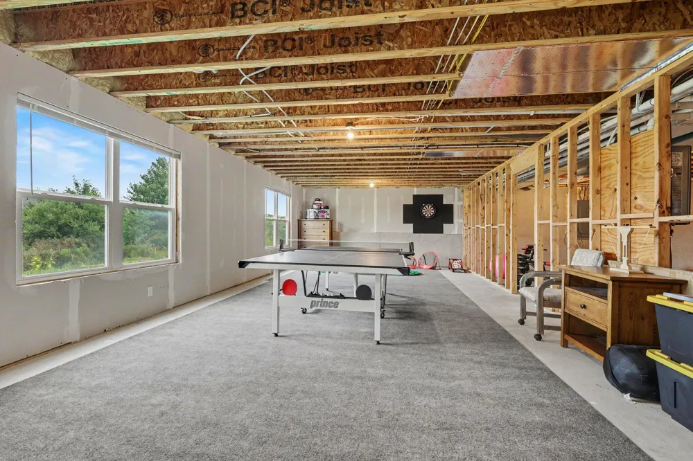 8302 Bauerridge Avenue Jenison, MI 49428