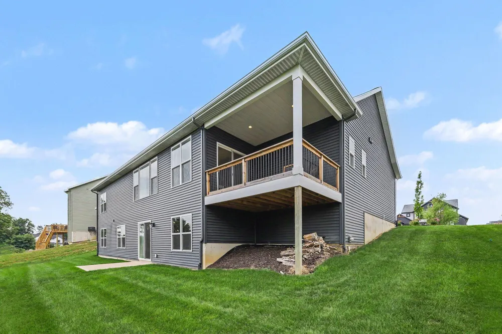 8302 Bauerridge Avenue Jenison, MI 49428