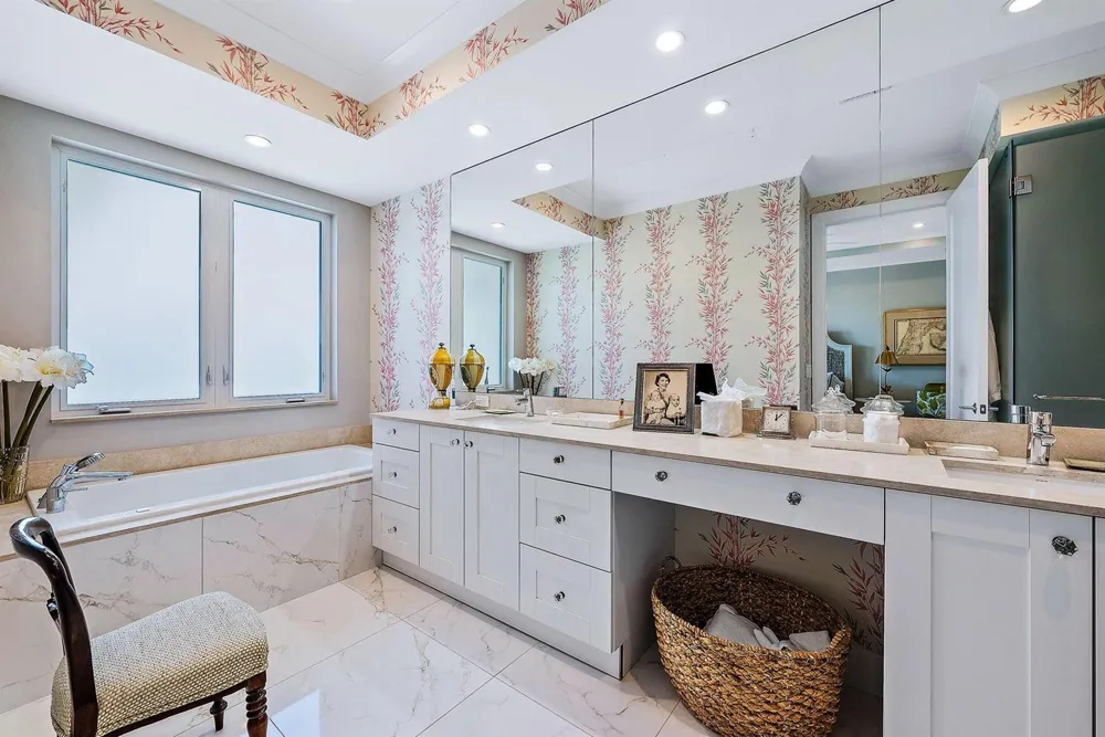110 Water Club Court North Palm Beach, FL 33408