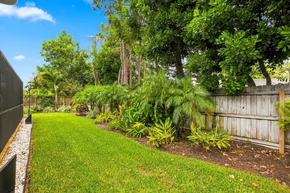 13972 Ishnala Circle Wellington, FL 33414