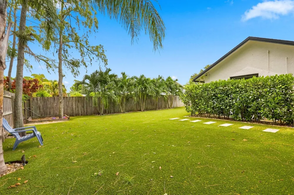13972 Ishnala Circle Wellington, FL 33414