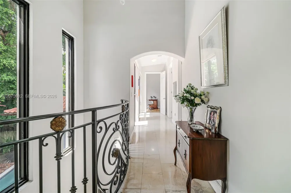 6550 SW 75th Ter South Miami, FL 33143
