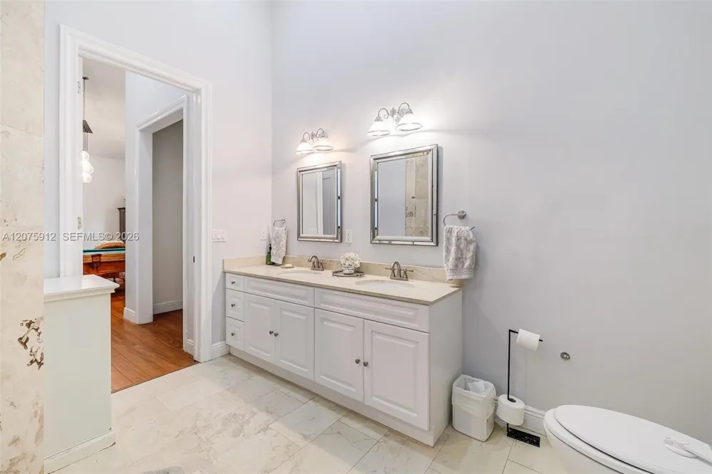 6550 SW 75th Ter South Miami, FL 33143