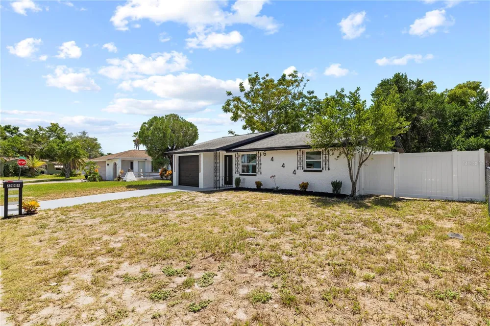 6444 JUNIPER ROAD Port Richey, FL 34668