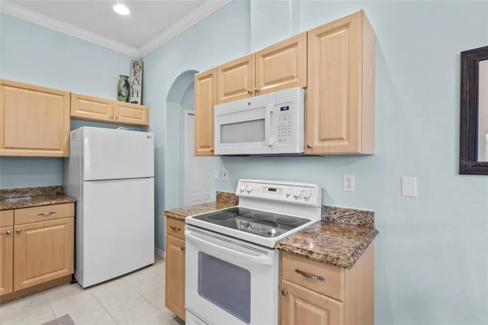 1202 AUBURN COVE CIRCLE Venice, FL 34292