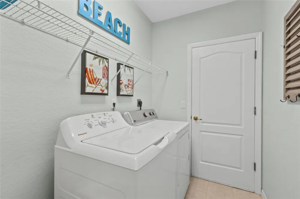 1202 AUBURN COVE CIRCLE Venice, FL 34292