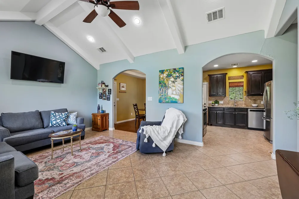 126 King Street Bastrop, TX 78602