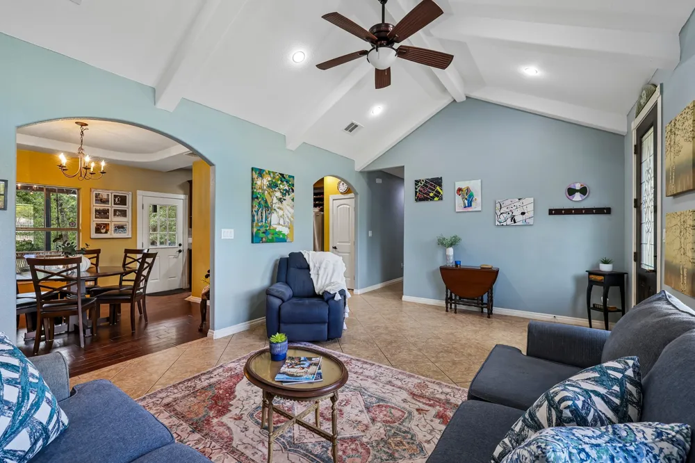 126 King Street Bastrop, TX 78602