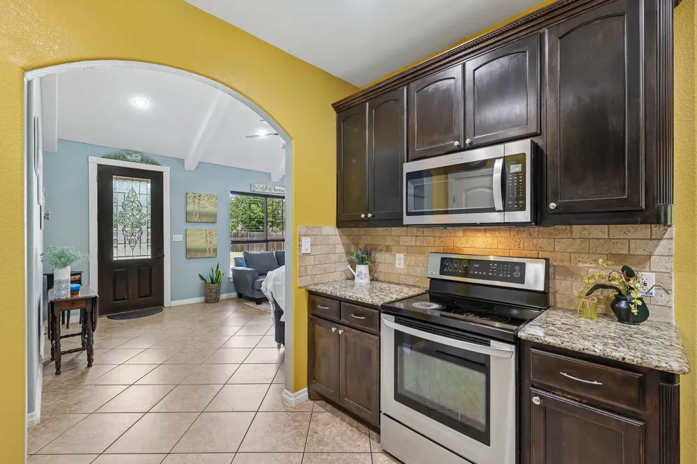 126 King Street Bastrop, TX 78602
