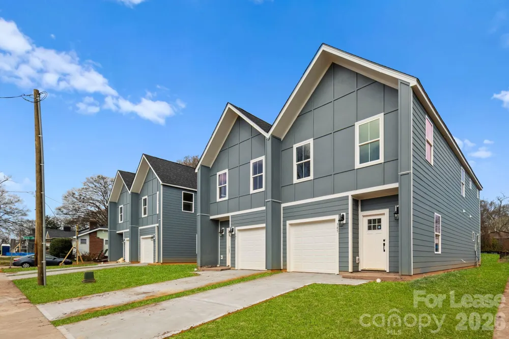 341 Hoskins Road Charlotte, NC 28216