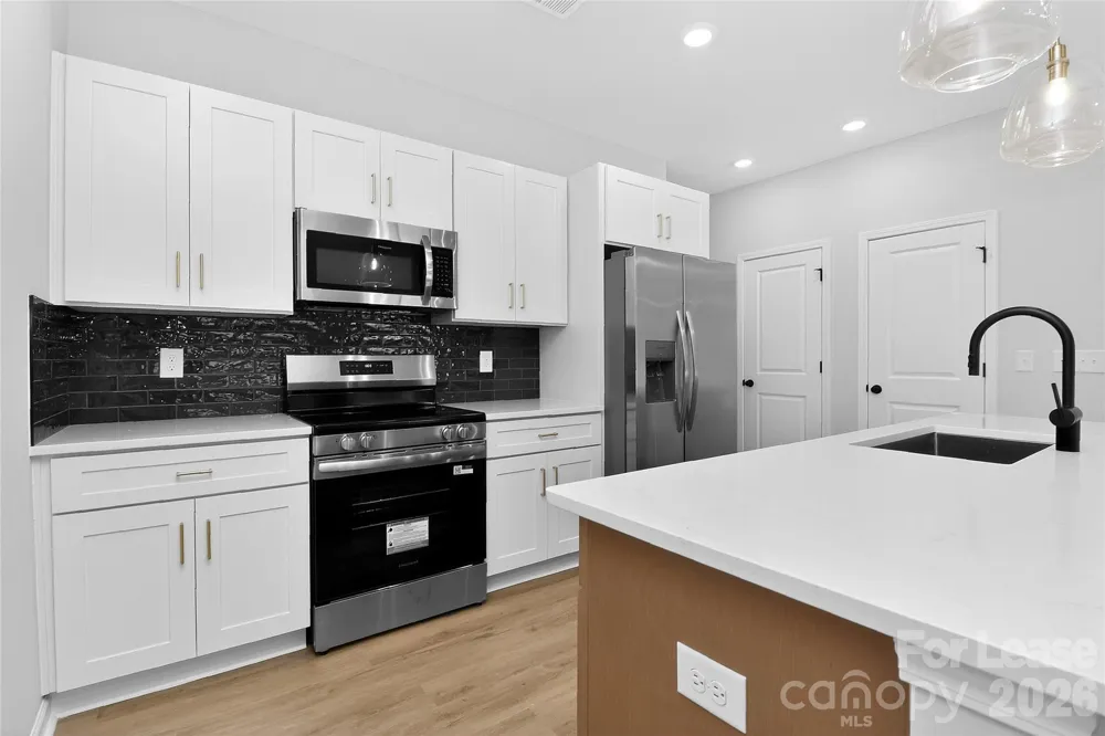 341 Hoskins Road Charlotte, NC 28216