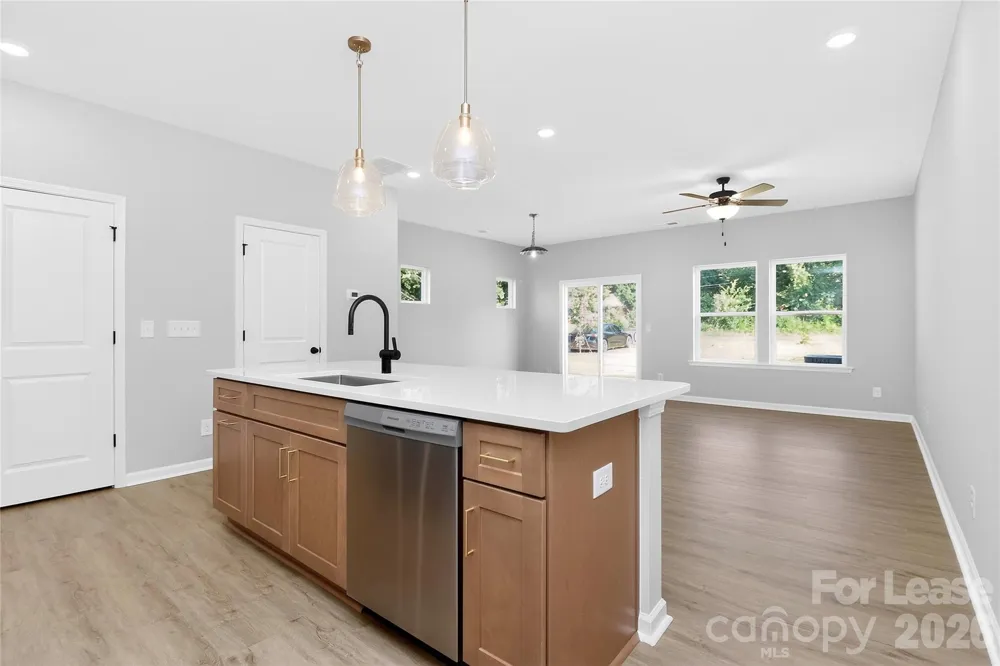 341 Hoskins Road Charlotte, NC 28216