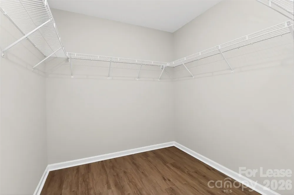 341 Hoskins Road Charlotte, NC 28216