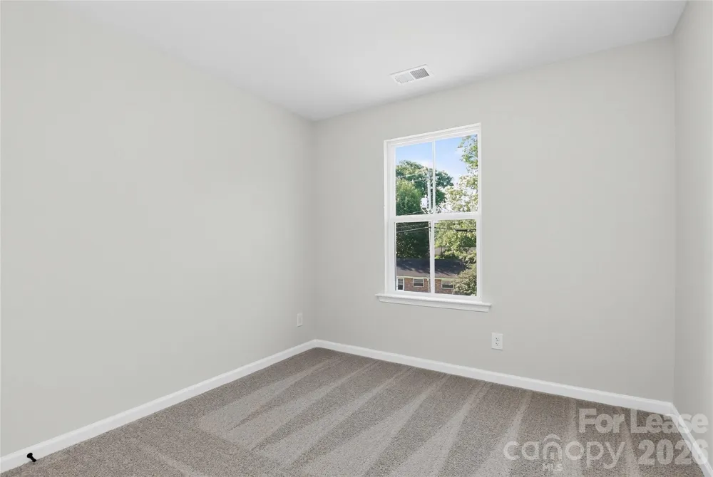 341 Hoskins Road Charlotte, NC 28216