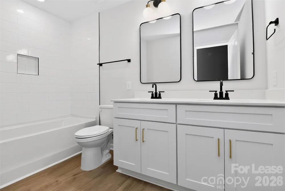 341 Hoskins Road Charlotte, NC 28216
