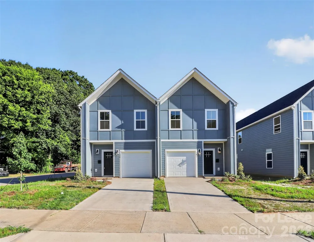 341 Hoskins Road Charlotte, NC 28216