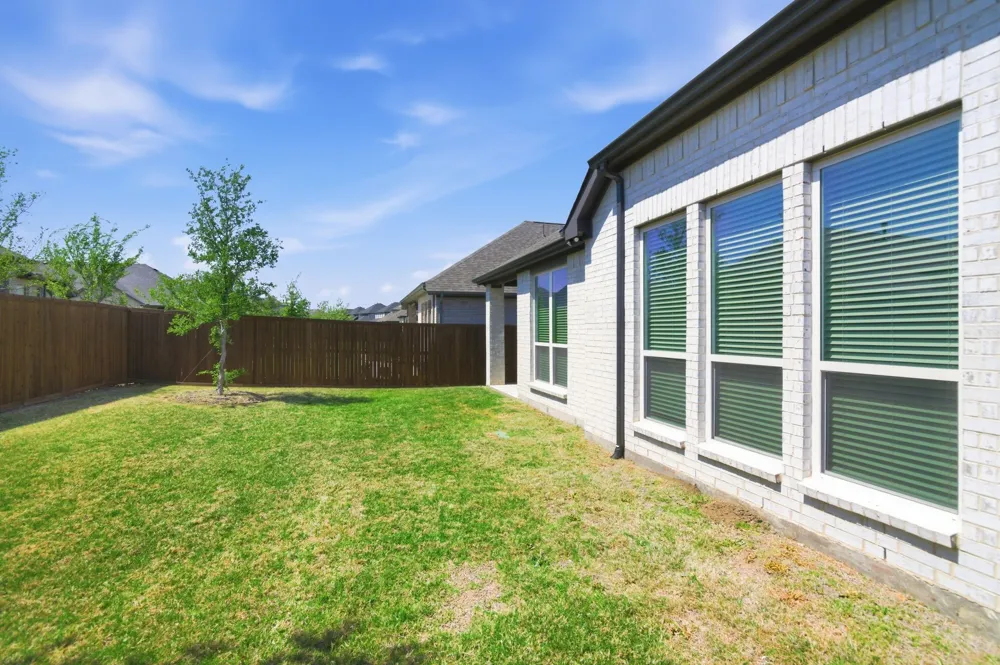 910 Winter Cherry Lane Haslet, TX 76052