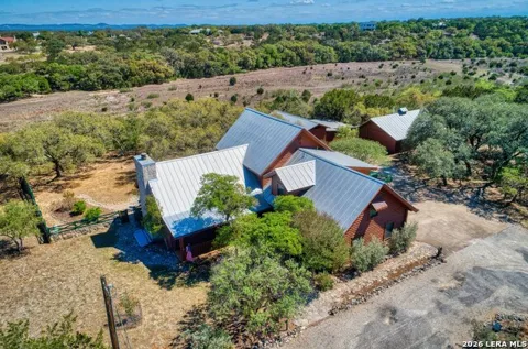 513 River View Dr.