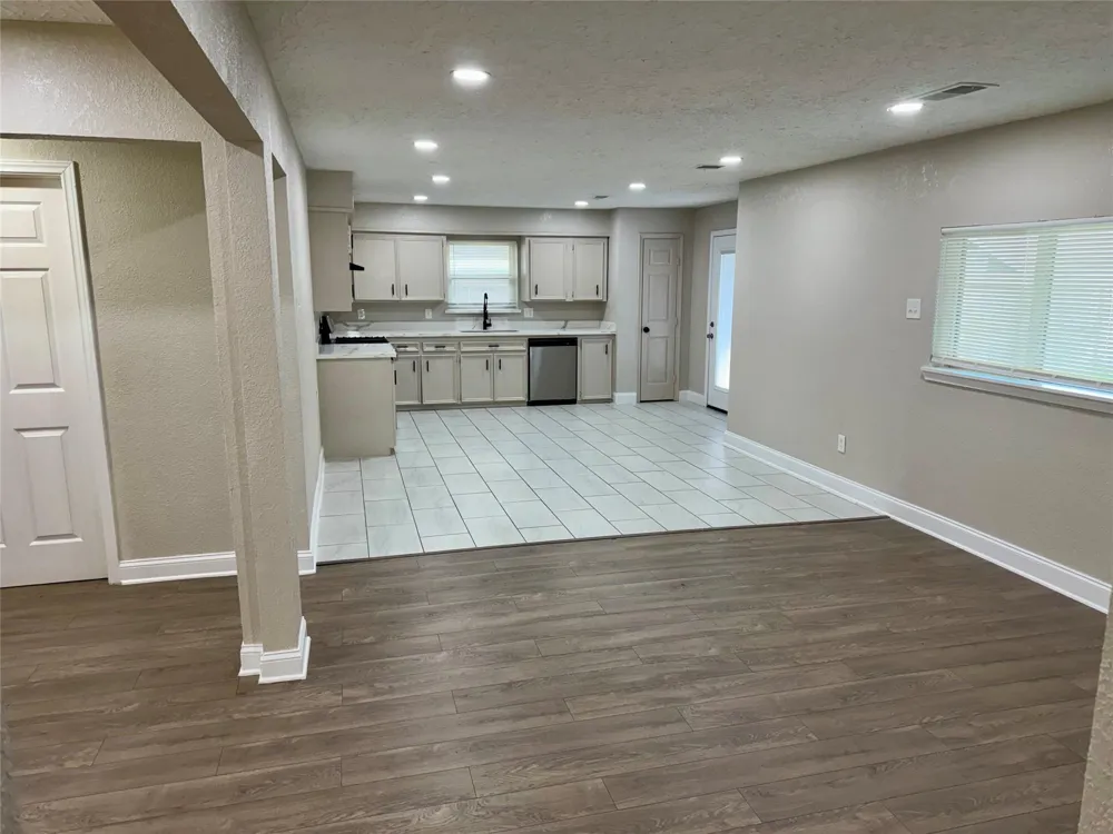 6321 Apache Drive Pasadena, TX 77503