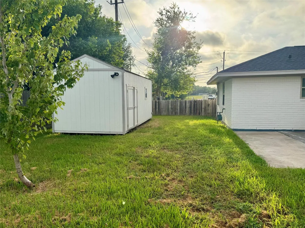 6321 Apache Drive Pasadena, TX 77503