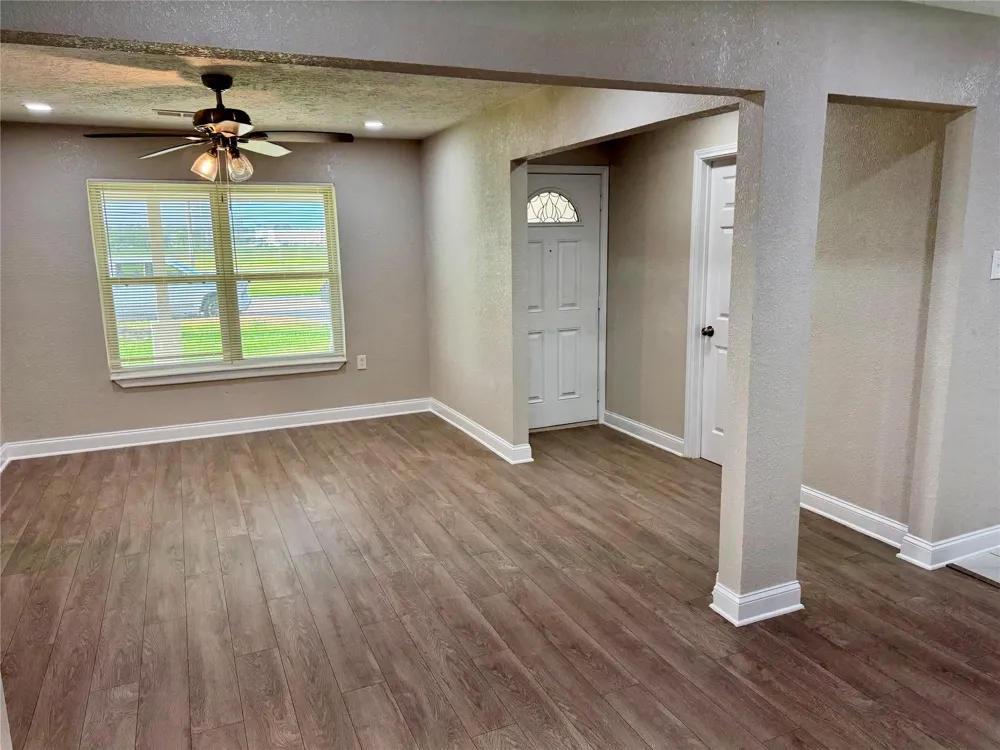 6321 Apache Drive Pasadena, TX 77503