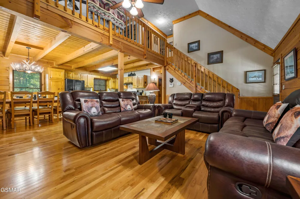 3619 Country Pines Way Sevierville, TN 37876
