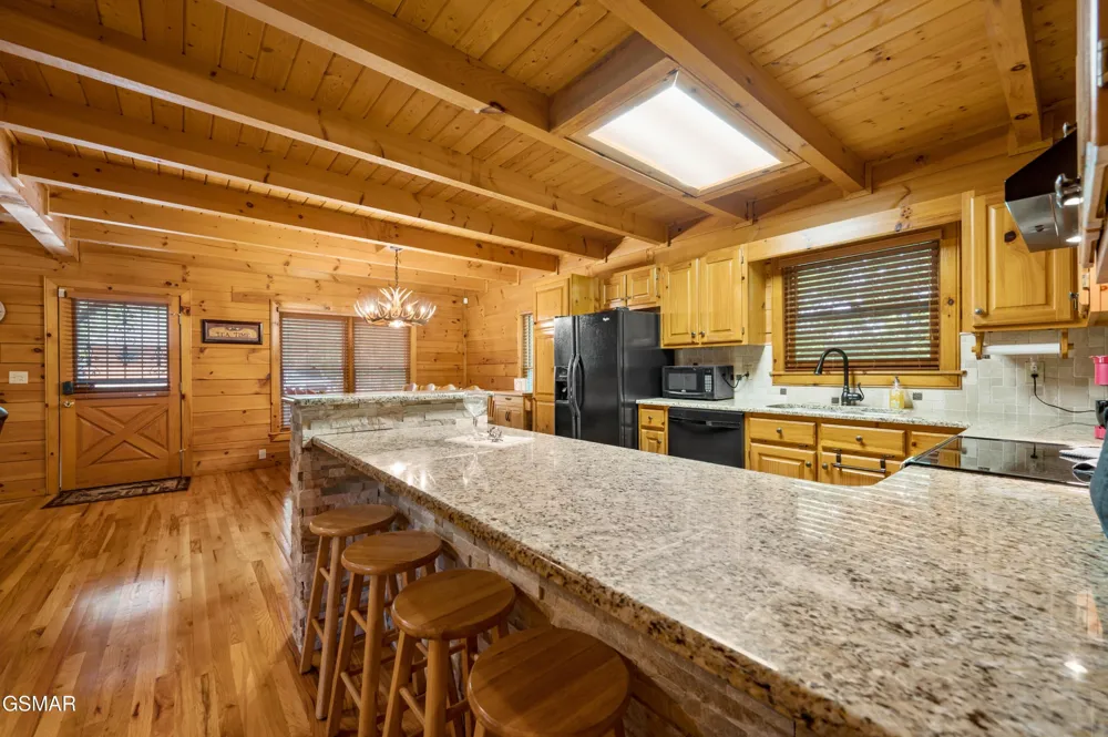 3619 Country Pines Way Sevierville, TN 37876