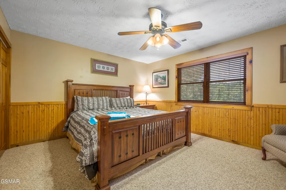 3619 Country Pines Way Sevierville, TN 37876