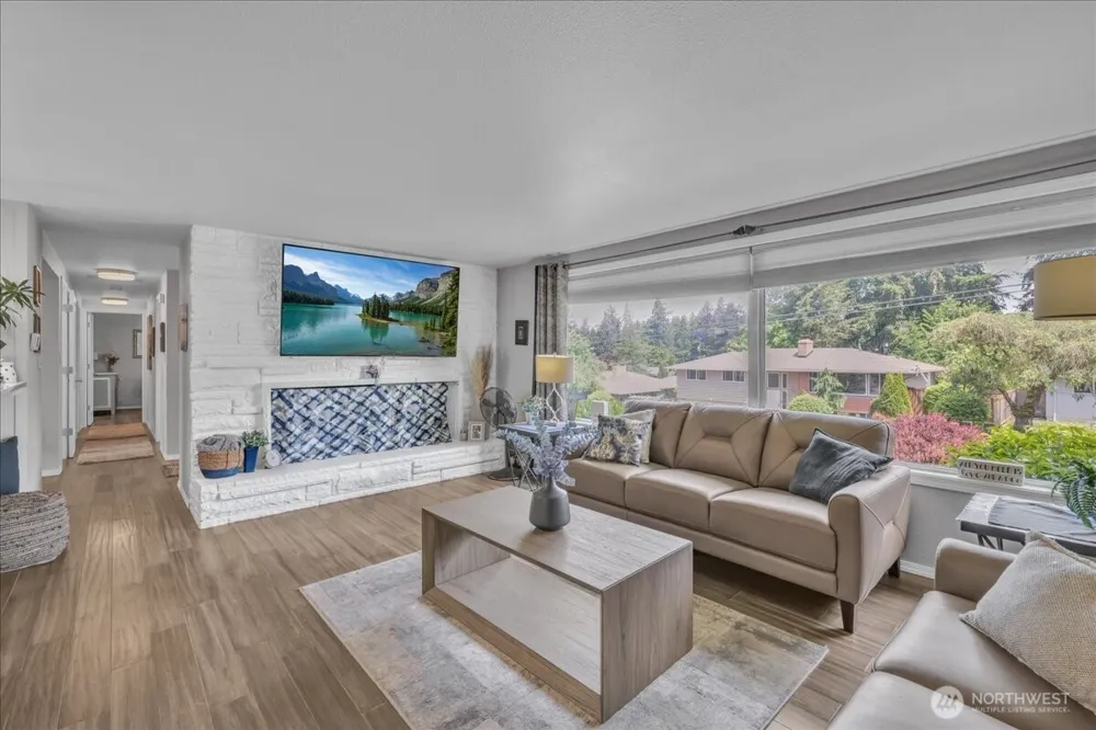 829 Maplewood Avenue Kent, WA 98030