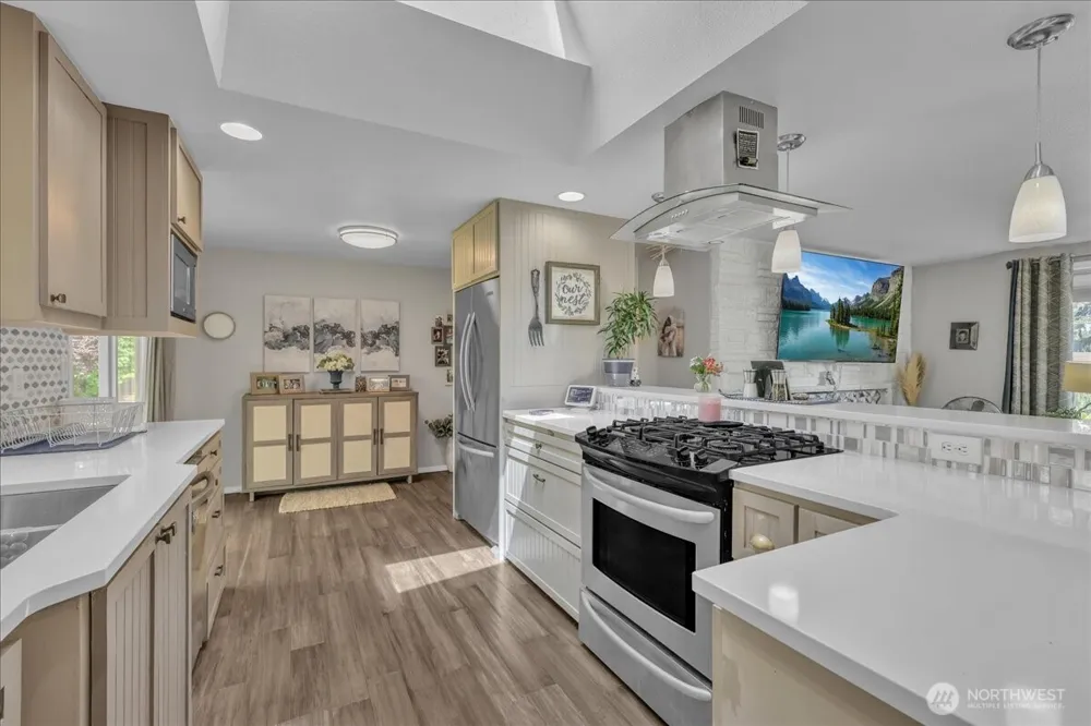 829 Maplewood Avenue Kent, WA 98030