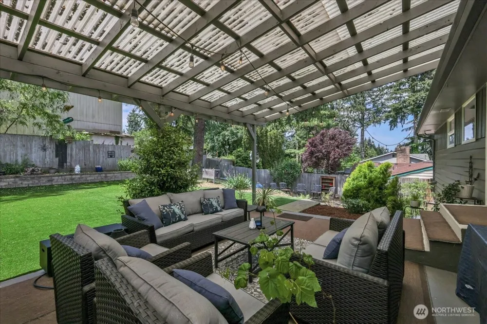 829 Maplewood Avenue Kent, WA 98030