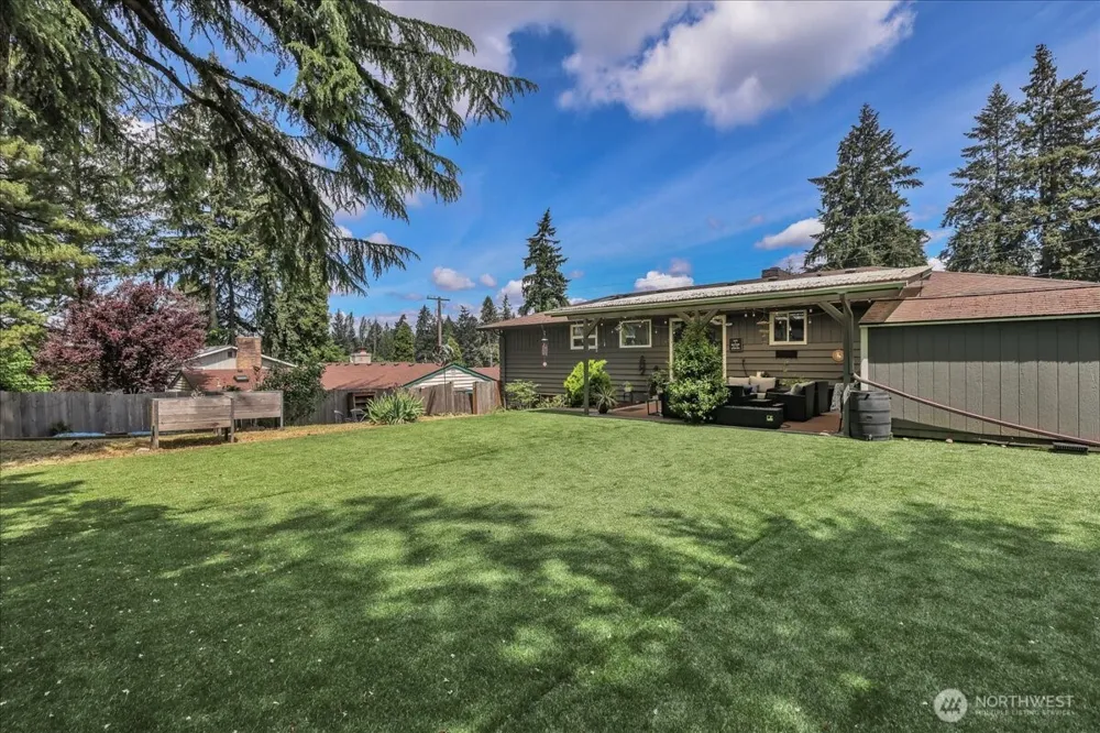 829 Maplewood Avenue Kent, WA 98030