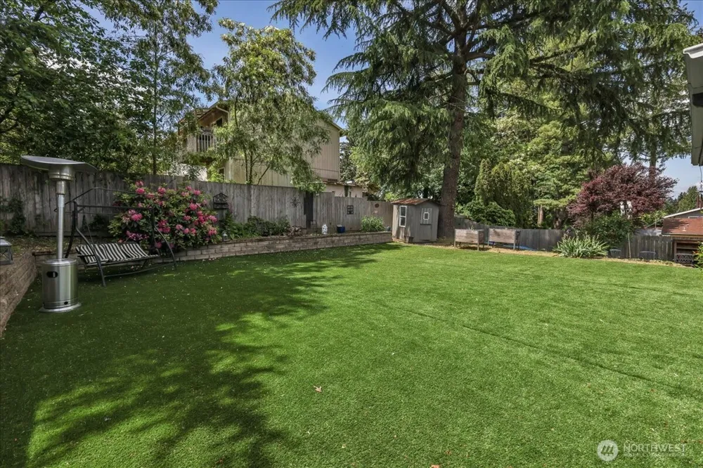 829 Maplewood Avenue Kent, WA 98030