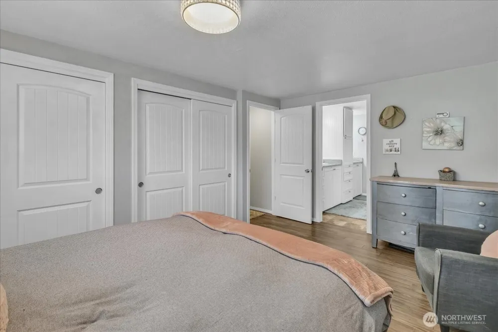 829 Maplewood Avenue Kent, WA 98030