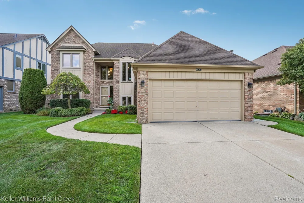 15792 Constitution Drive Macomb Township, MI 48044