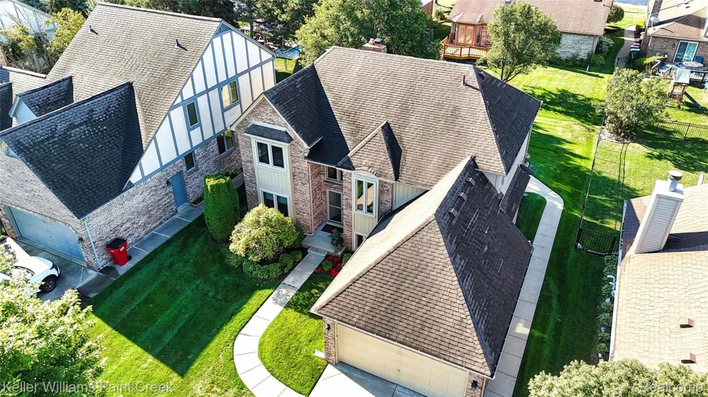 15792 Constitution Drive Macomb Township, MI 48044