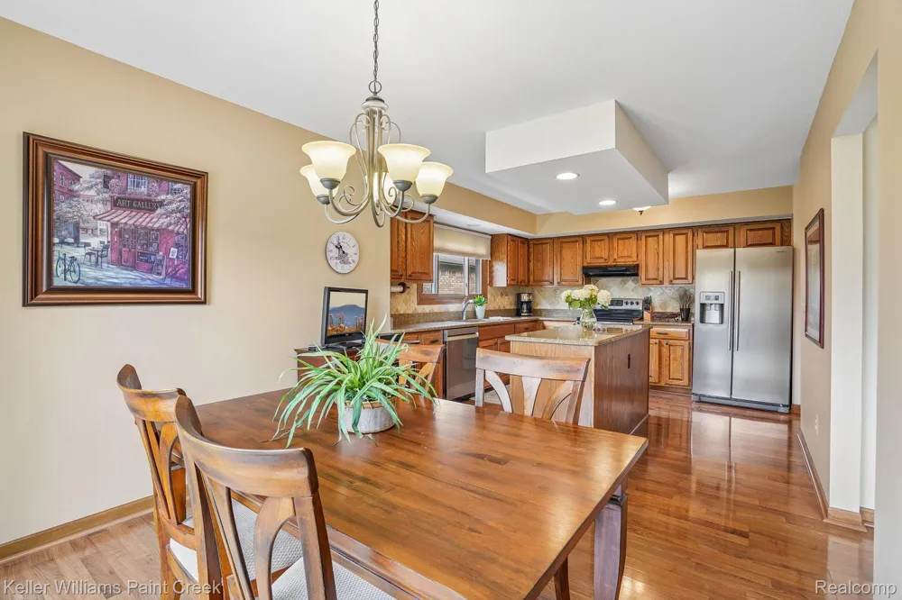 15792 Constitution Drive Macomb Township, MI 48044
