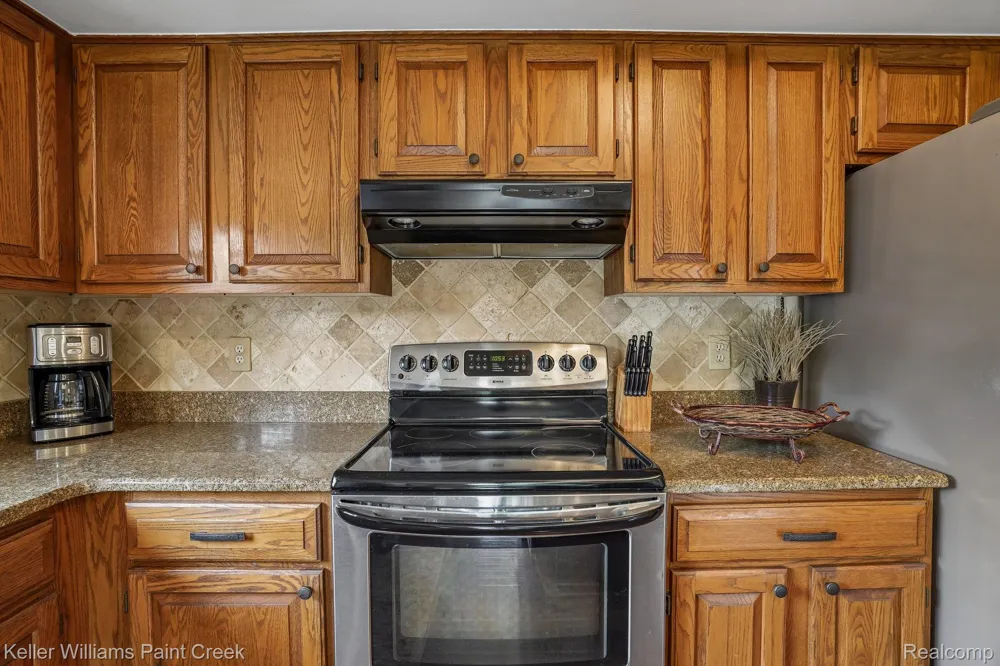 15792 Constitution Drive Macomb Township, MI 48044