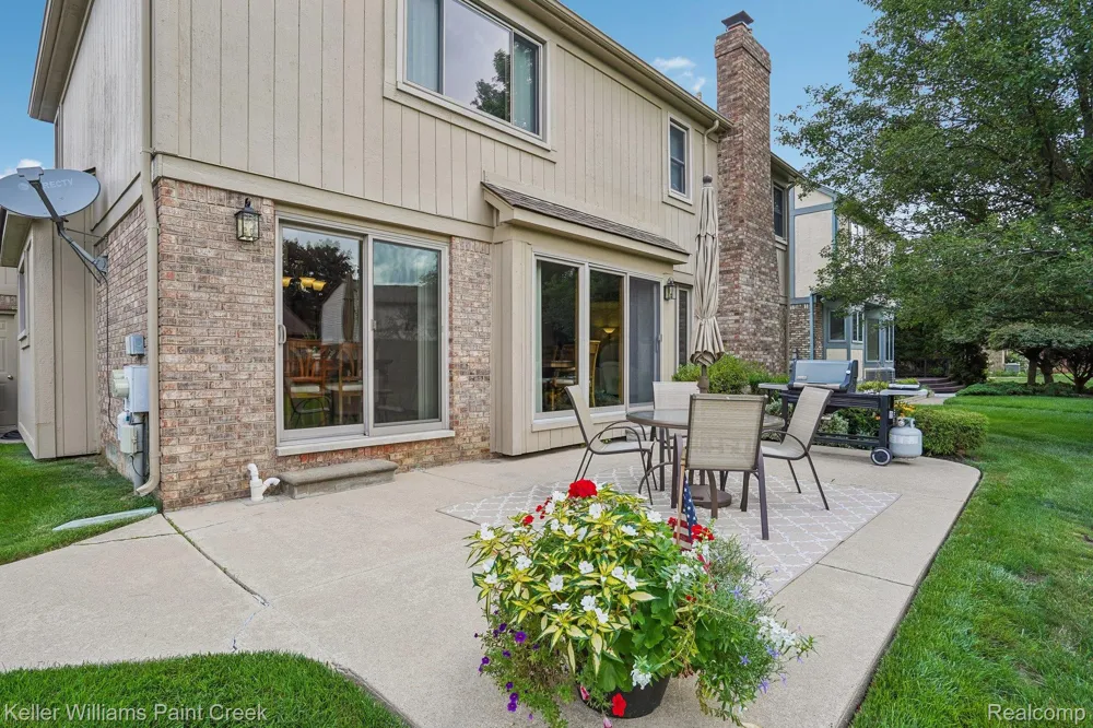 15792 Constitution Drive Macomb Township, MI 48044