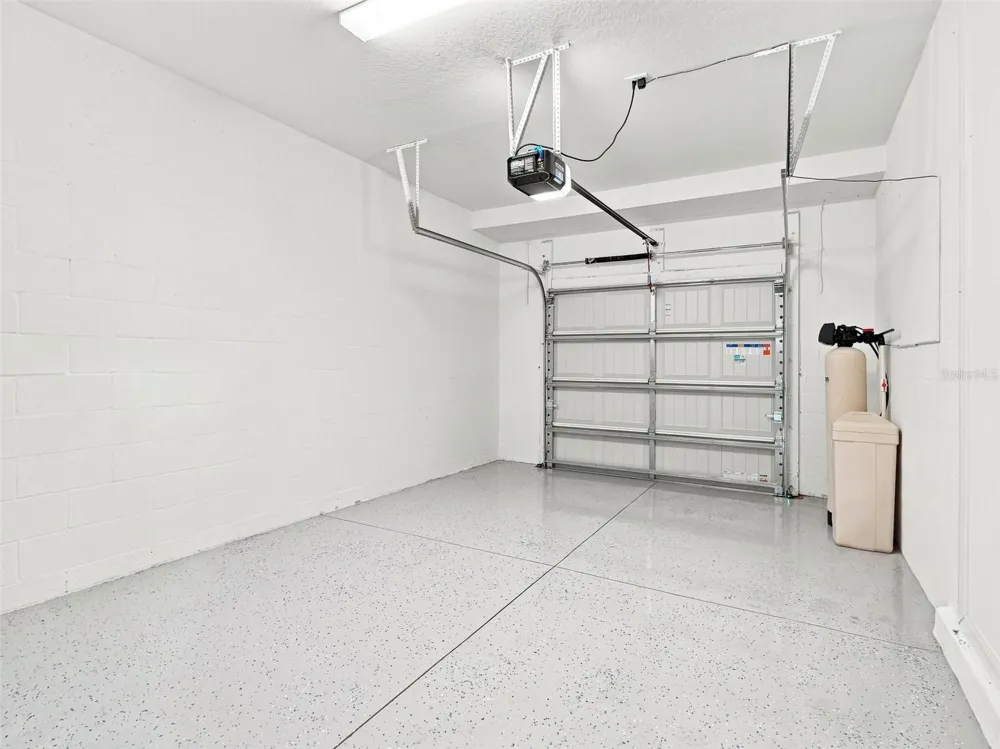 10317 TRUMPET HONEYSUCKLE WAY San Antonio, FL 33576
