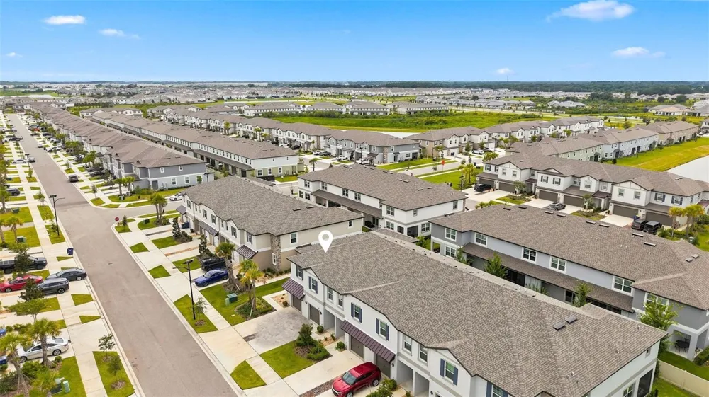 10317 TRUMPET HONEYSUCKLE WAY San Antonio, FL 33576