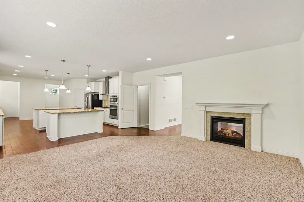 16410 61st Avenue Plymouth, MN 55446