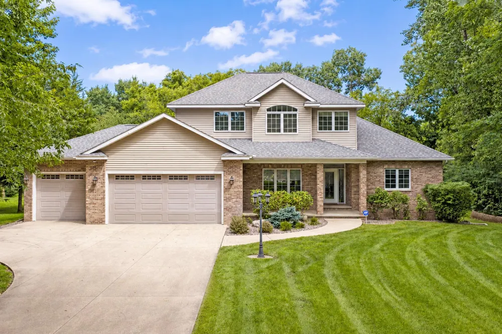 604 24th Street NW Austin, MN 55912