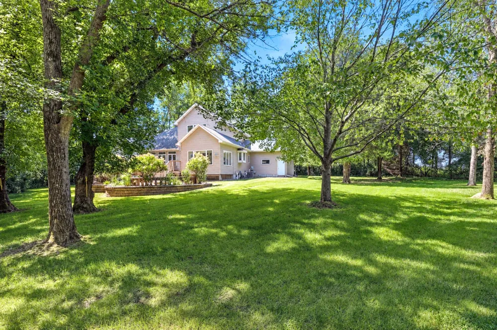 604 24th Street NW Austin, MN 55912
